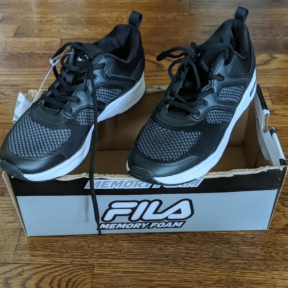 memory foam black sneakers